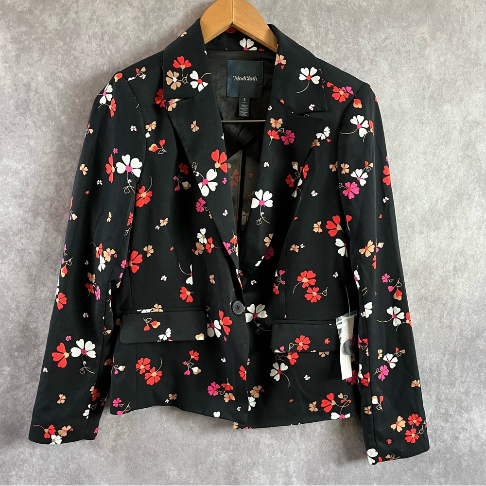NEW Modcloth Blazer Jacket Womens Small Pockets Black w/ White & Red Flowers NEW